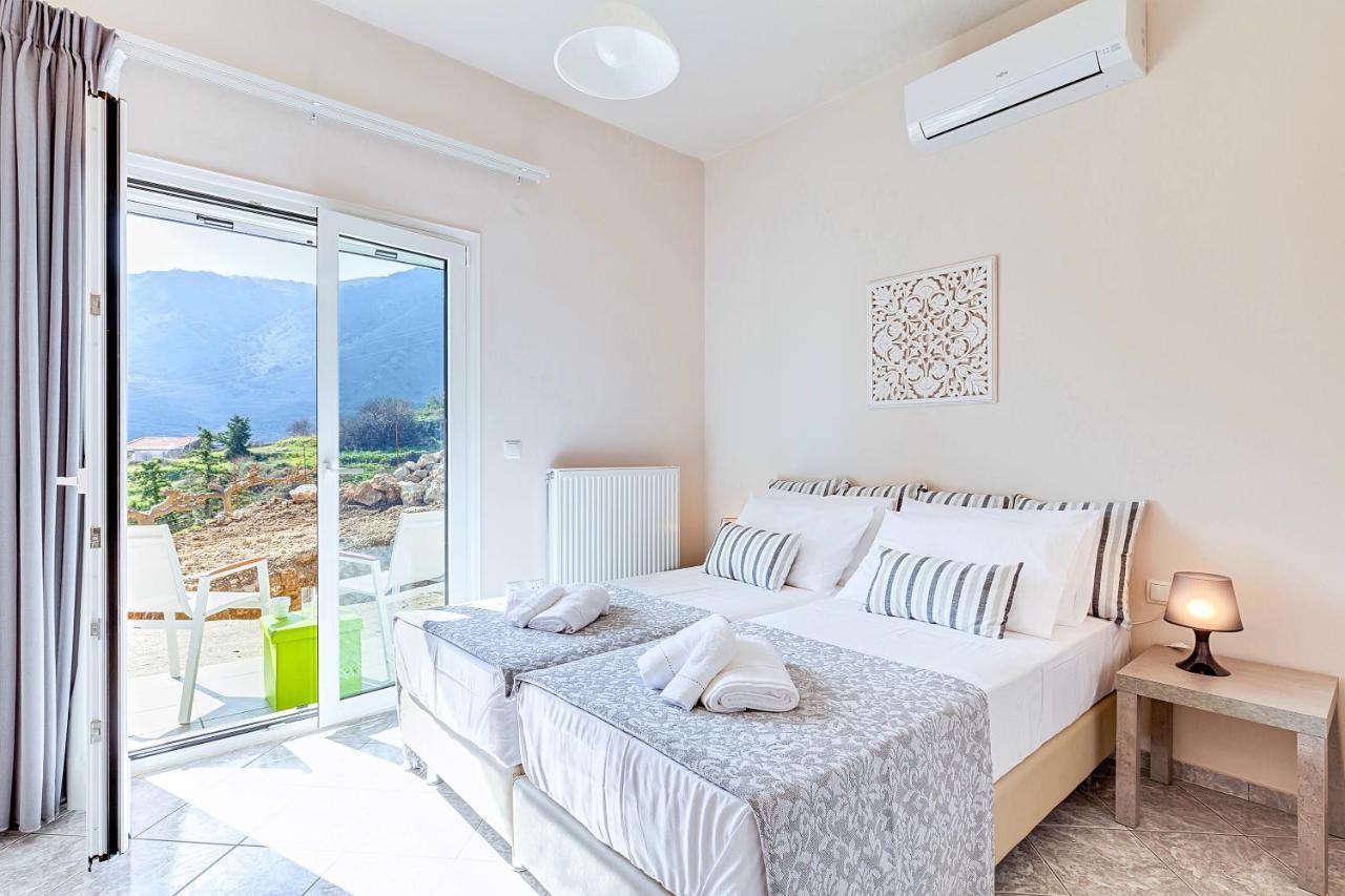 Villa Di Giorgio Heated Pool Kournas Екстер'єр фото